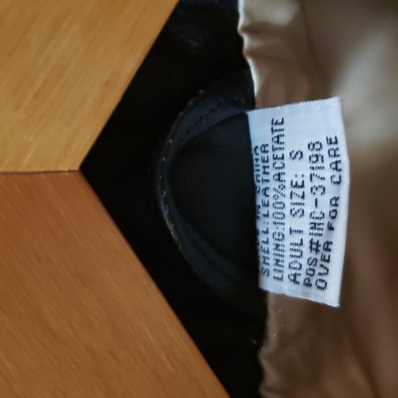 Women's leather jacket - Picture 3 of 6